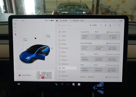 2018 Tesla Model 3 Long Range/Performance из США, поврежденный, VIN 5YJ3E1EB2JF090155
